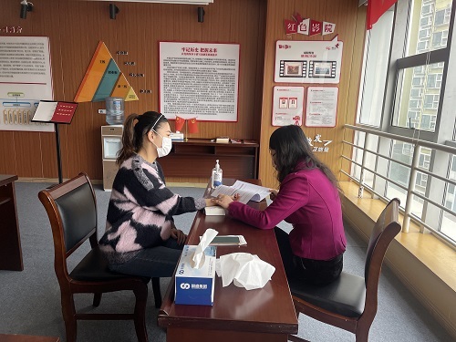 乐鱼网站官方站登录入口-乐鱼online(中国)“关爱员工 健康通行”活动配图.jpg
